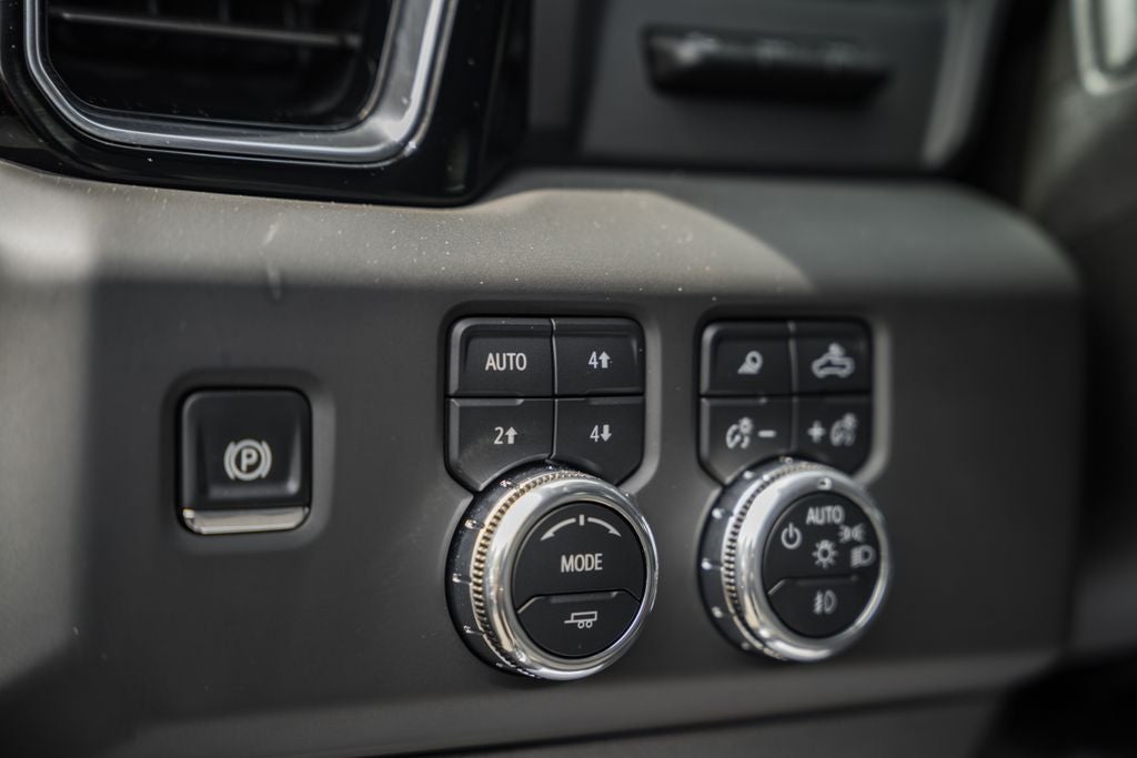2025 GMC Sierra 3500HD Denali