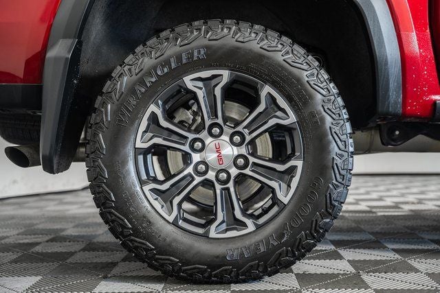 2023 GMC Canyon AT4