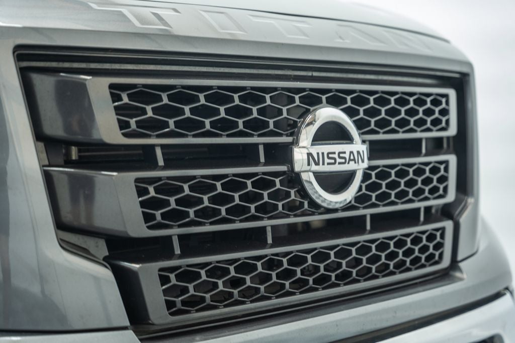 2022 Nissan Titan SV