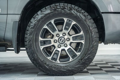 2022 Nissan Titan SV