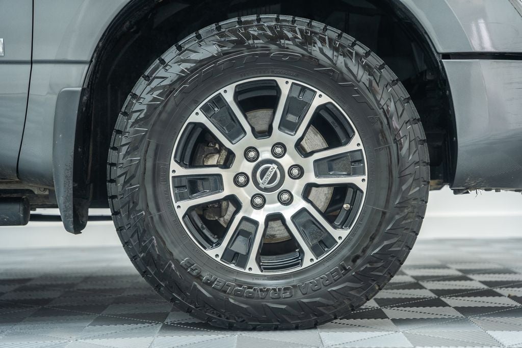 2022 Nissan Titan SV