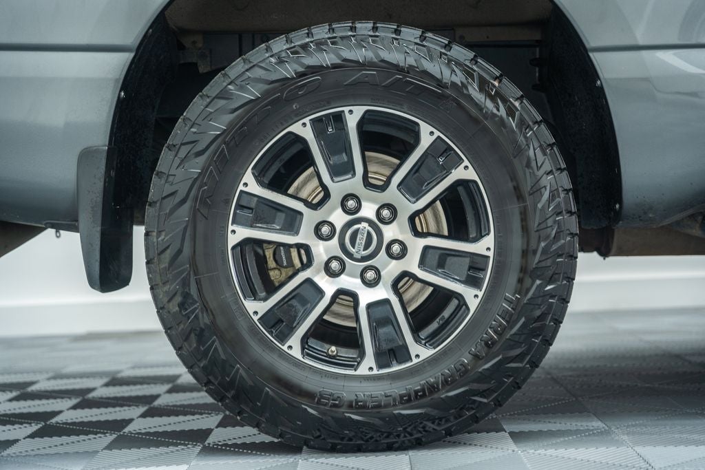 2022 Nissan Titan SV