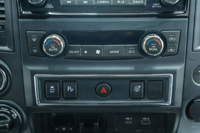 2022 Nissan Titan SV