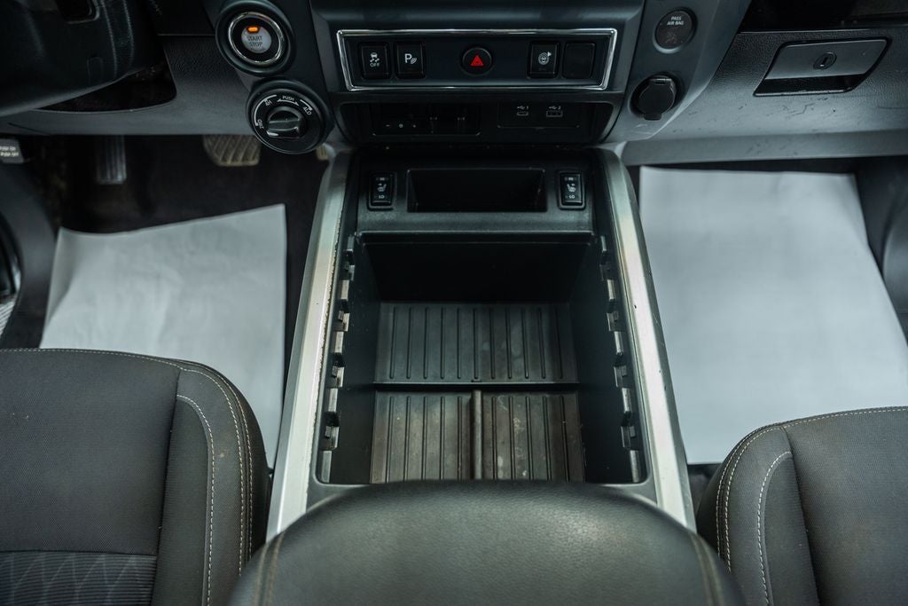 2022 Nissan Titan SV