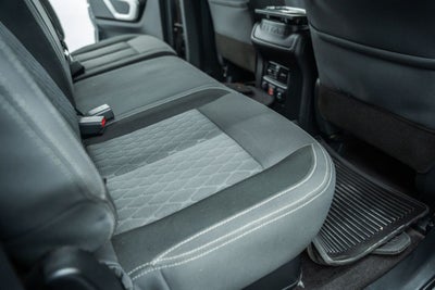 2022 Nissan Titan SV