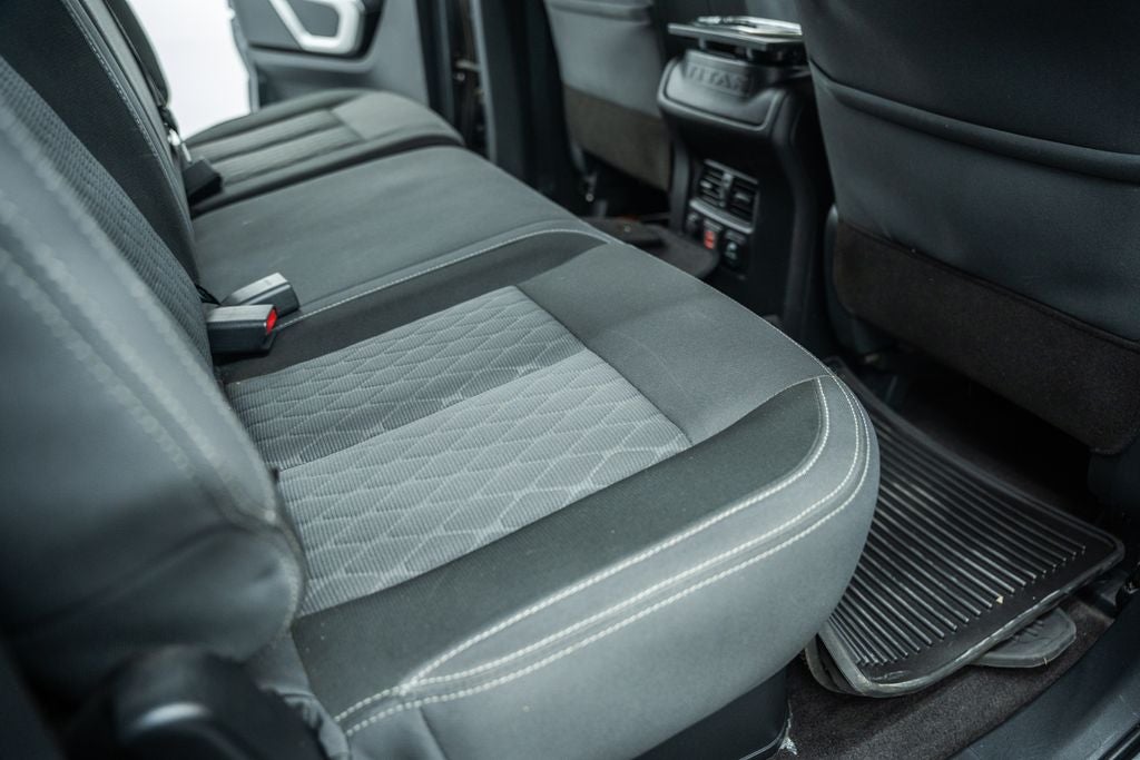 2022 Nissan Titan SV