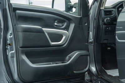 2022 Nissan Titan SV