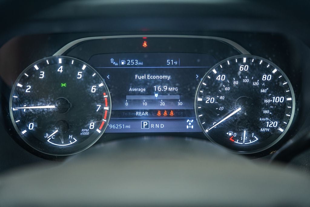 2022 Nissan Titan SV