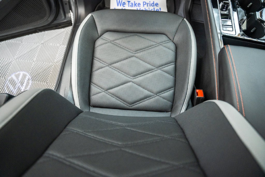 2025 Volkswagen Atlas 2.0T Peak Edition