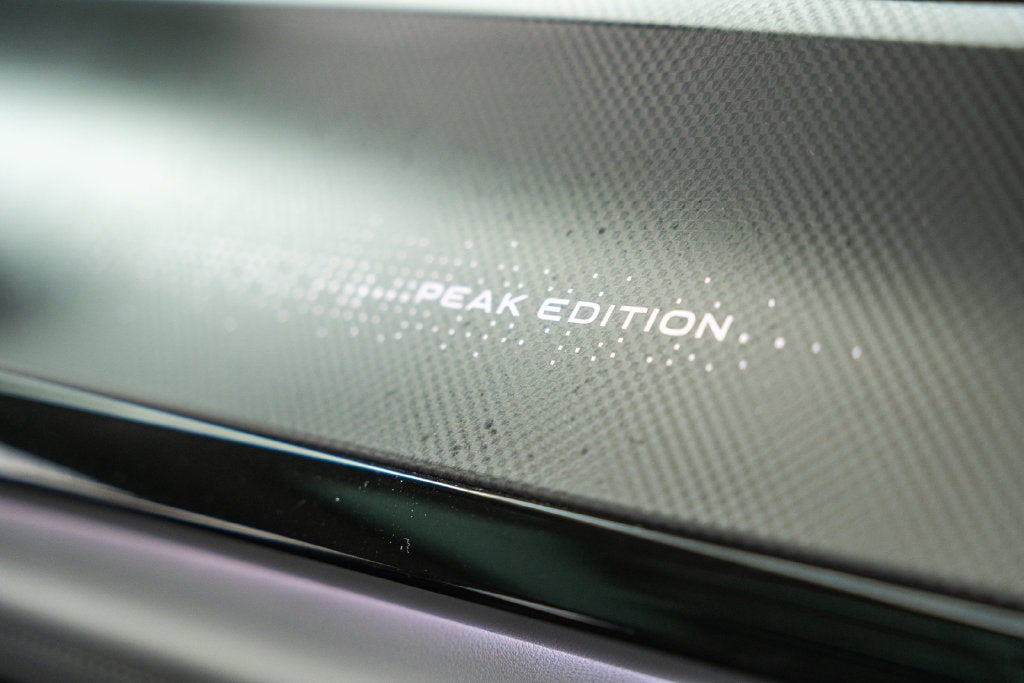 2025 Volkswagen Atlas 2.0T Peak Edition
