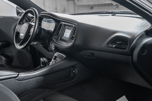 2015 Dodge Challenger SXT