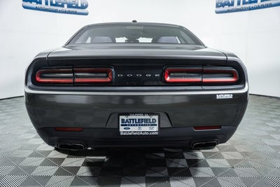 2015 Dodge Challenger SXT