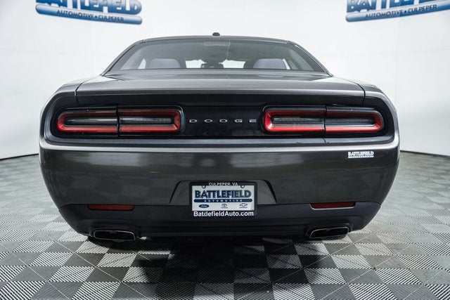 2015 Dodge Challenger SXT