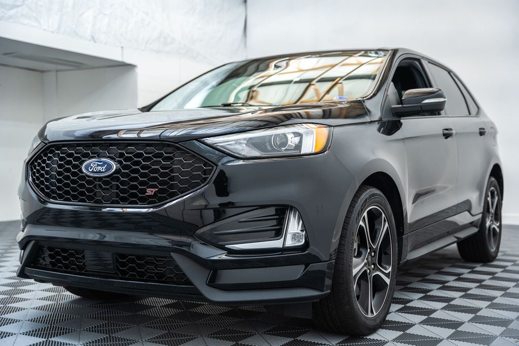 2023 Ford Edge ST