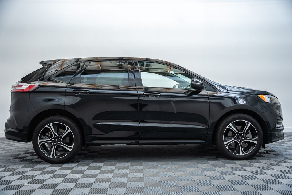 2023 Ford Edge ST