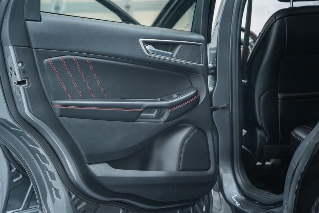 2022 Ford Edge ST Line