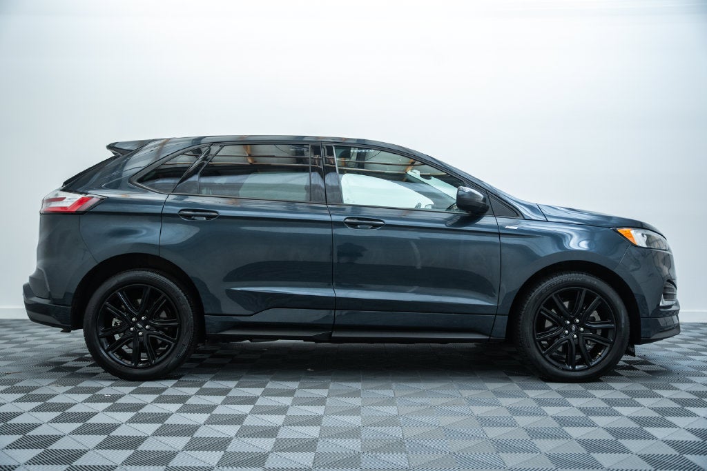 2022 Ford Edge ST Line