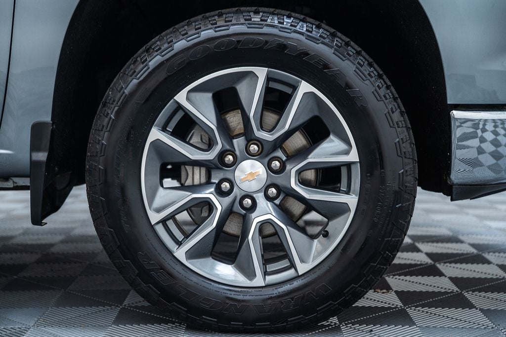 2025 Chevrolet Silverado 1500 LT LT1