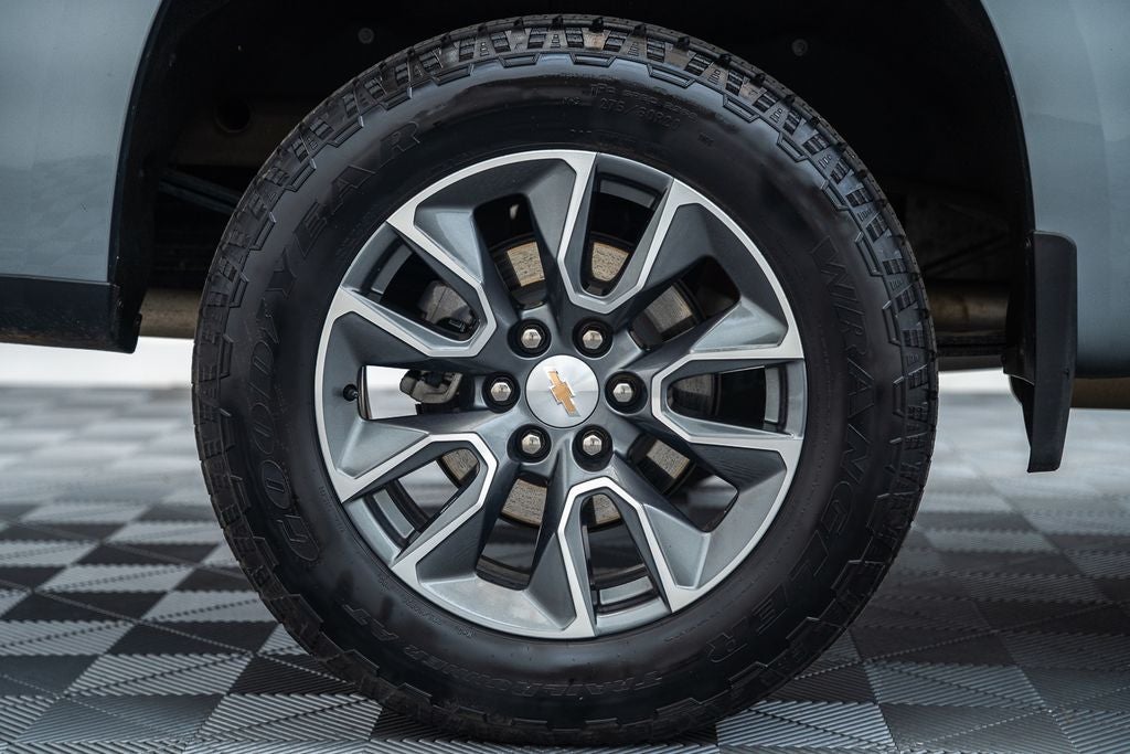 2025 Chevrolet Silverado 1500 LT LT1