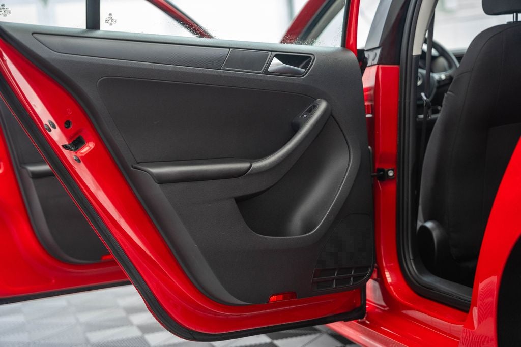 2015 Volkswagen Jetta 2.0L S