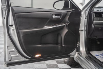 2017 Toyota Camry SE
