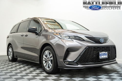 2022 Toyota Sienna XSE 7 Passenger