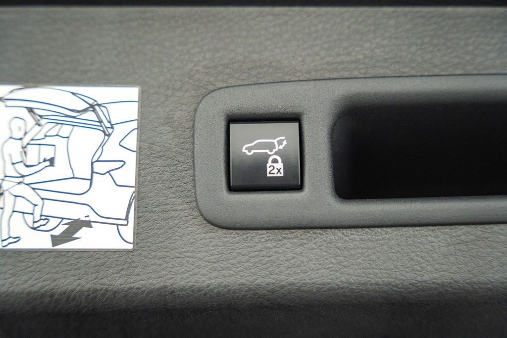 2022 Toyota Sienna XSE 7 Passenger