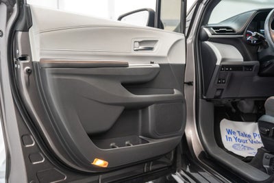 2022 Toyota Sienna XSE 7 Passenger