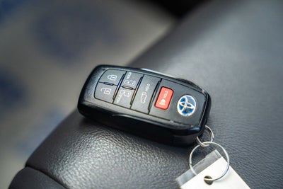 2022 Toyota Sienna XSE 7 Passenger