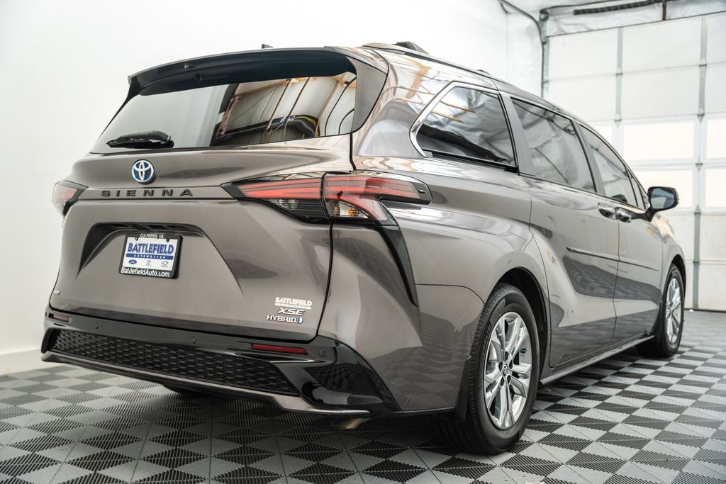 2022 Toyota Sienna XSE 7 Passenger