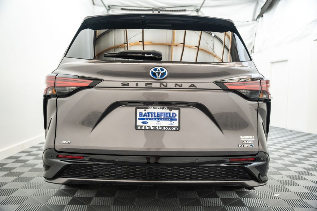 2022 Toyota Sienna XSE 7 Passenger