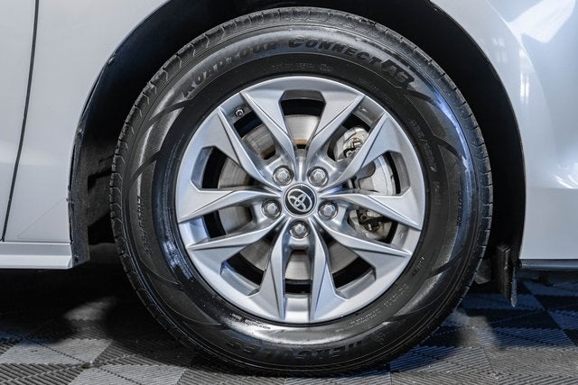 2023 Toyota Sienna XLE 7 Passenger