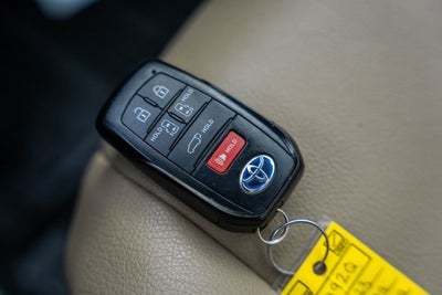 2023 Toyota Sienna XLE 7 Passenger