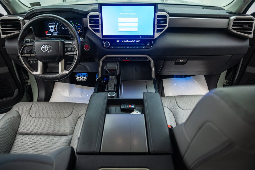 2024 Toyota Sequoia SR5