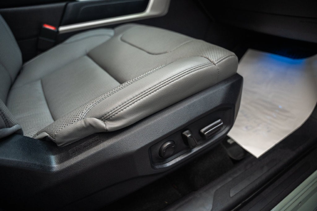2024 Toyota Sequoia SR5