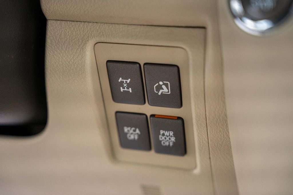 2011 Lexus LX 570