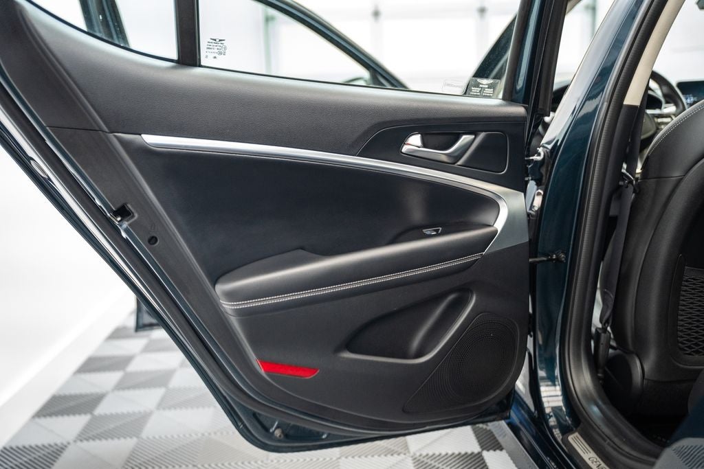 2025 Genesis G70 2.5T