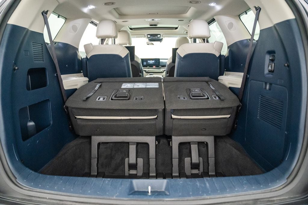 2025 Kia Carnival SX