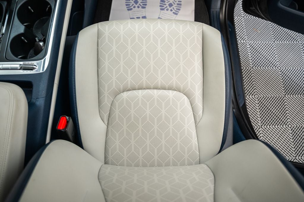 2025 Kia Carnival SX