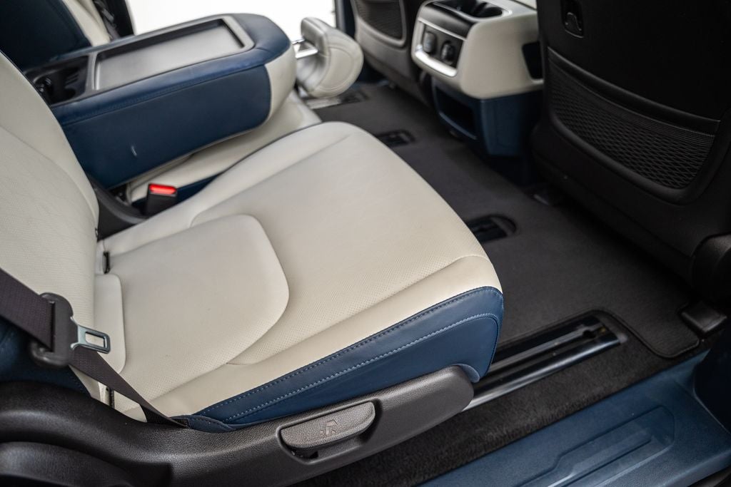 2025 Kia Carnival SX