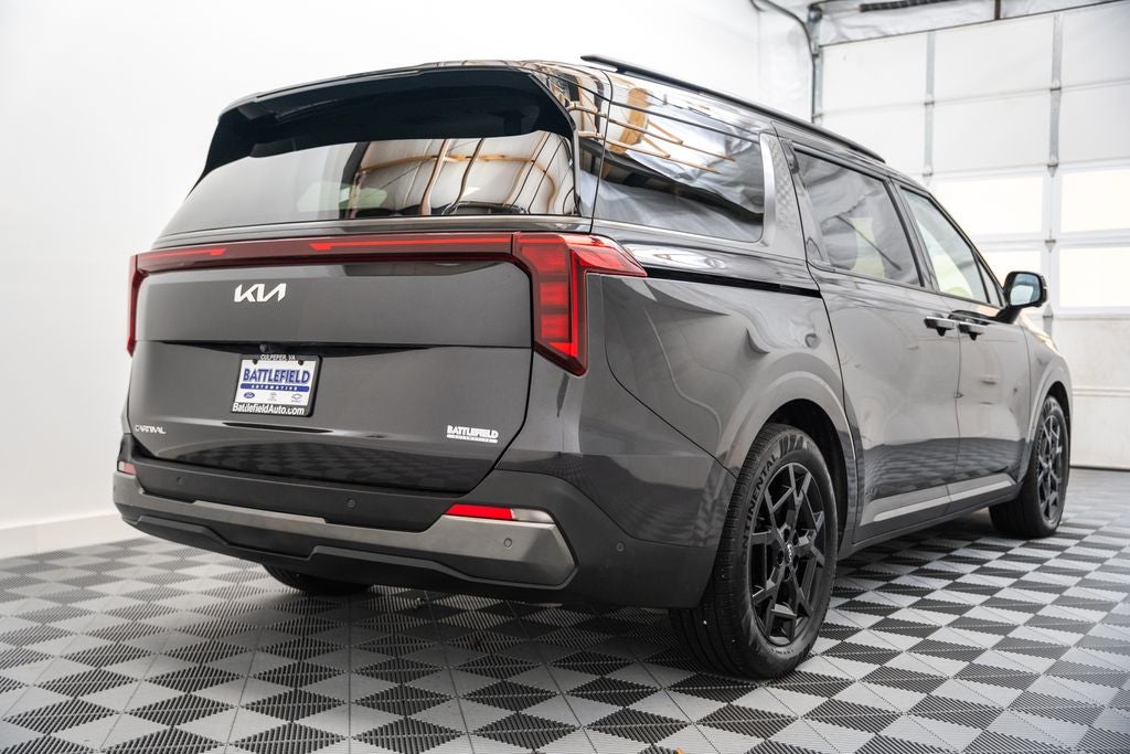 2025 Kia Carnival SX