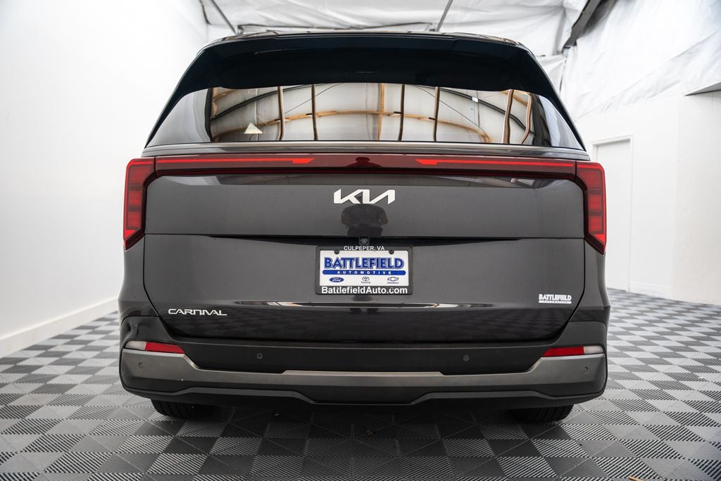 2025 Kia Carnival SX