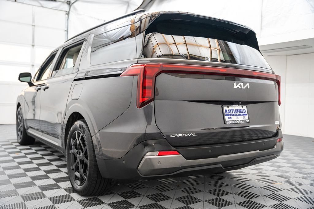 2025 Kia Carnival SX