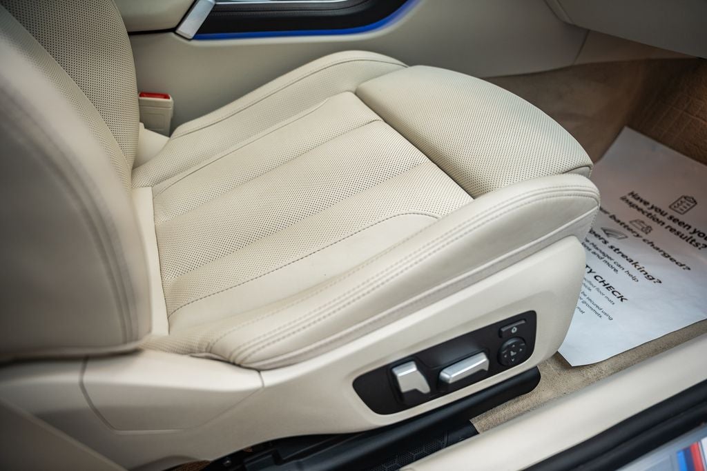 2022 BMW 8 Series 840