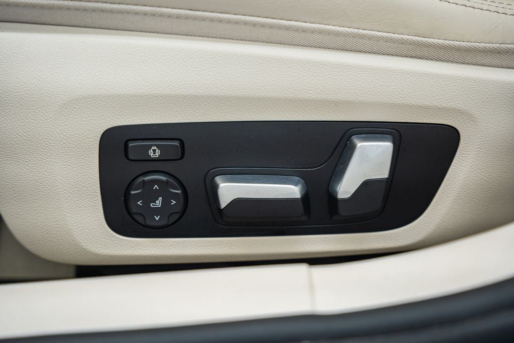 2022 BMW 8 Series 840